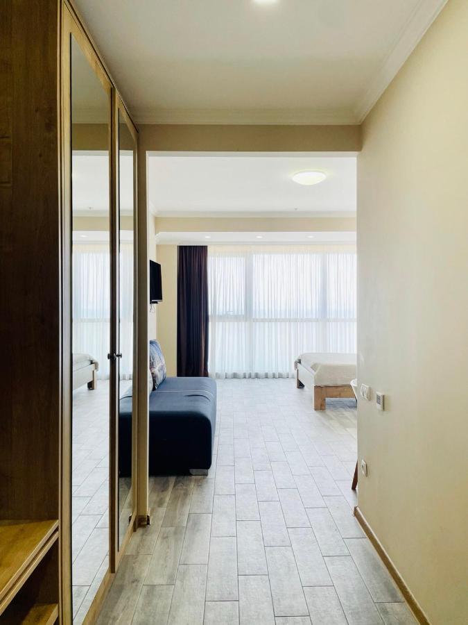 Balmaral Apart Hotel Batumi Exterior photo