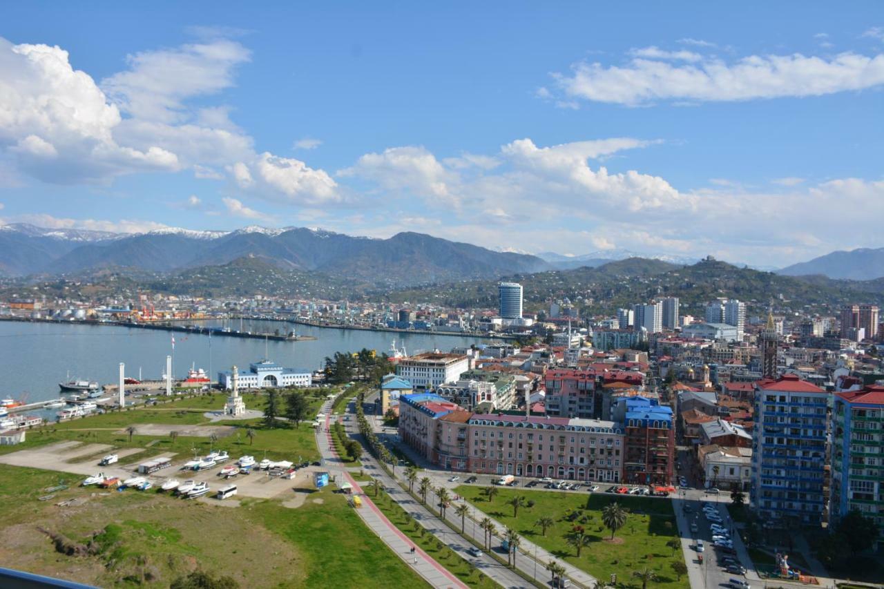 Balmaral Apart Hotel Batumi Exterior photo