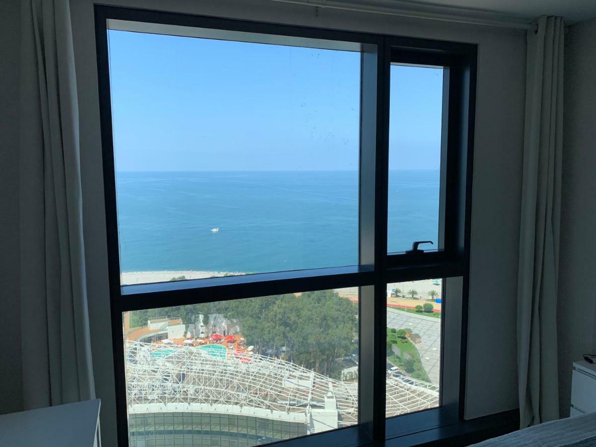 Balmaral Apart Hotel Batumi Exterior photo